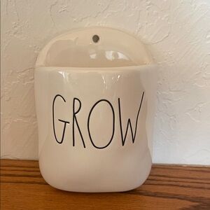 Rae Dunn Ceramic Wall Planter with 'Grow' Text